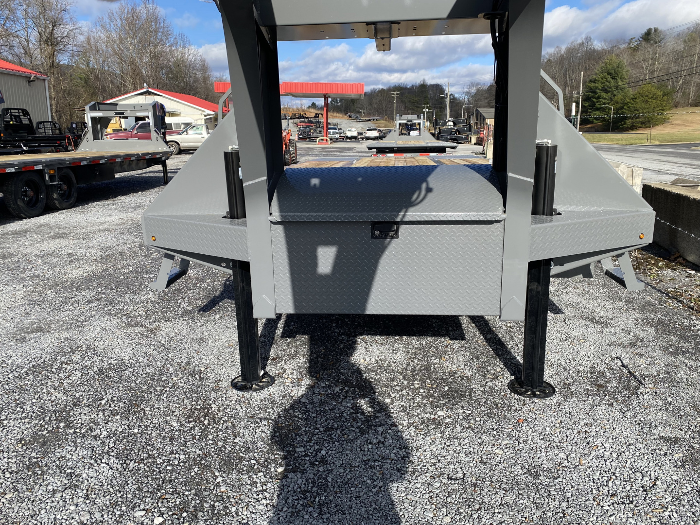 New 2026 Diamond C FMAX212 GOOSENECK TRAILER PACESETTER EDITION LOADED HYDRO JACKS & DOVE DISC BRAKES 17.5 ALUMINUM OUTER RIMS