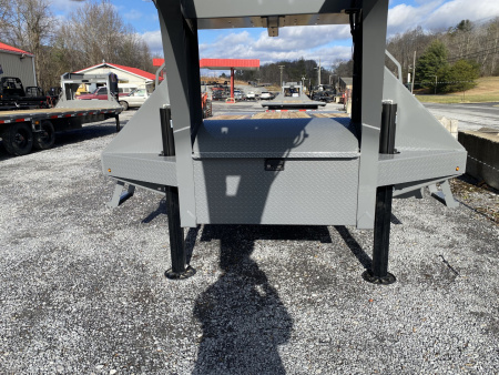 New 2026 Diamond C FMAX212 GOOSENECK TRAILER PACESETTER EDITION LOADED HYDRO JACKS & DOVE DISC BRAKES 17.5 ALUMINUM OUTER RIMS