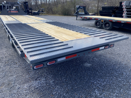 New 2026 Diamond C FMAX212 GOOSENECK TRAILER PACESETTER EDITION LOADED HYDRO JACKS & DOVE DISC BRAKES 17.5 ALUMINUM OUTER RIMS