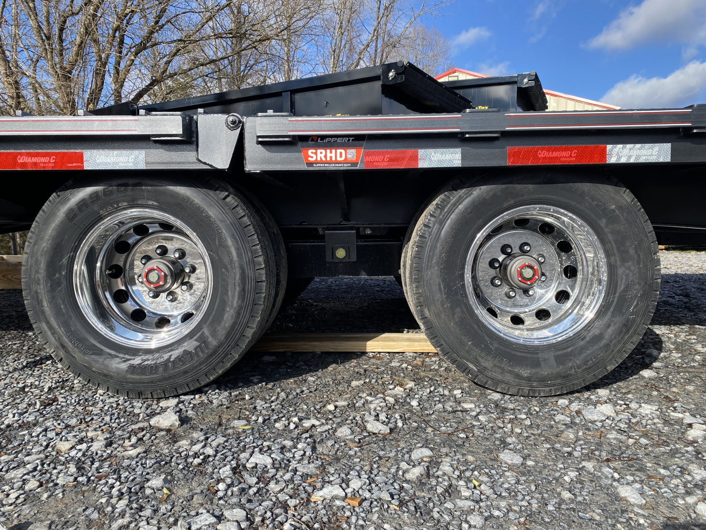 New 2026 Diamond C FMAX212 GOOSENECK TRAILER HYDRO JACKS & DOVE ALUMINUM OUTER RIMS