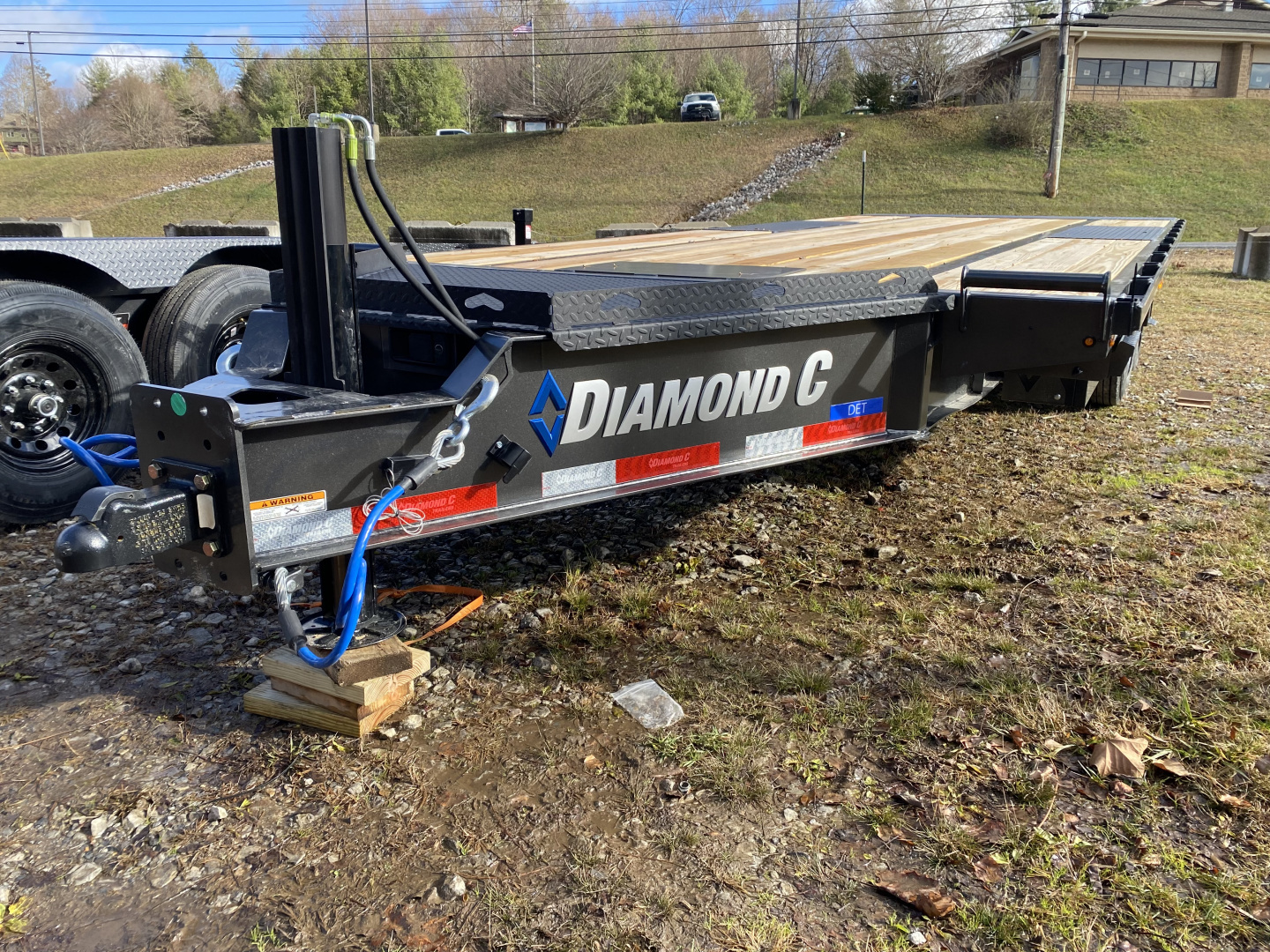 New 2026 Diamond C DET210 POWER DECK OVER TILT TRAILER WITH HYDRO JACK WIRELESS REMOTE