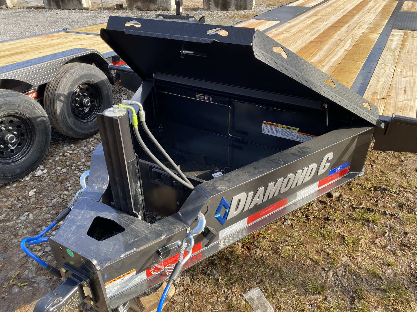 New 2026 Diamond C DET210 POWER DECK OVER TILT TRAILER WITH HYDRO JACK WIRELESS REMOTE