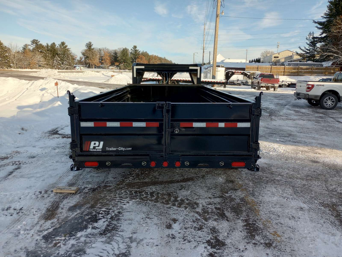 New 2026 PJ TRAILERS 83" x 16' DL Gooseneck Dump Trailer