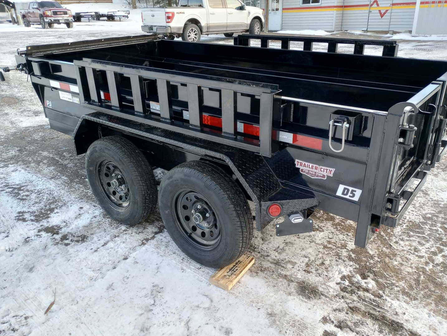 New 2026 PJ TRAILERS 60" x 10' D5 Dump Trailer 7K