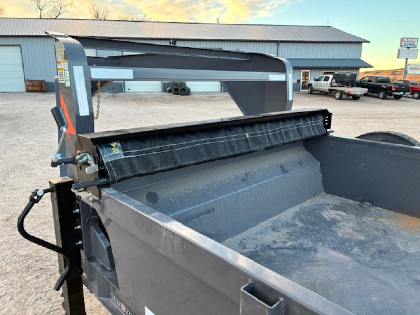 New 2026 RawMaxx LPX16GN14K Dump Trailer