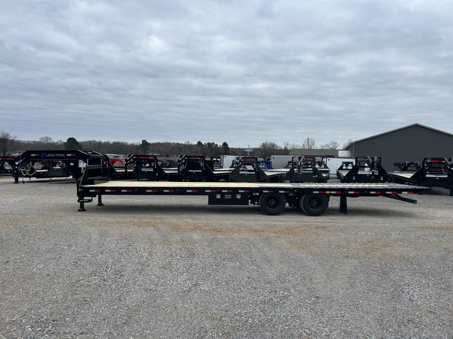New 2026 Load Trail Hydraulic Dovetail Gooseneck Trailer | 102" x 34' 25.9K GVWR
