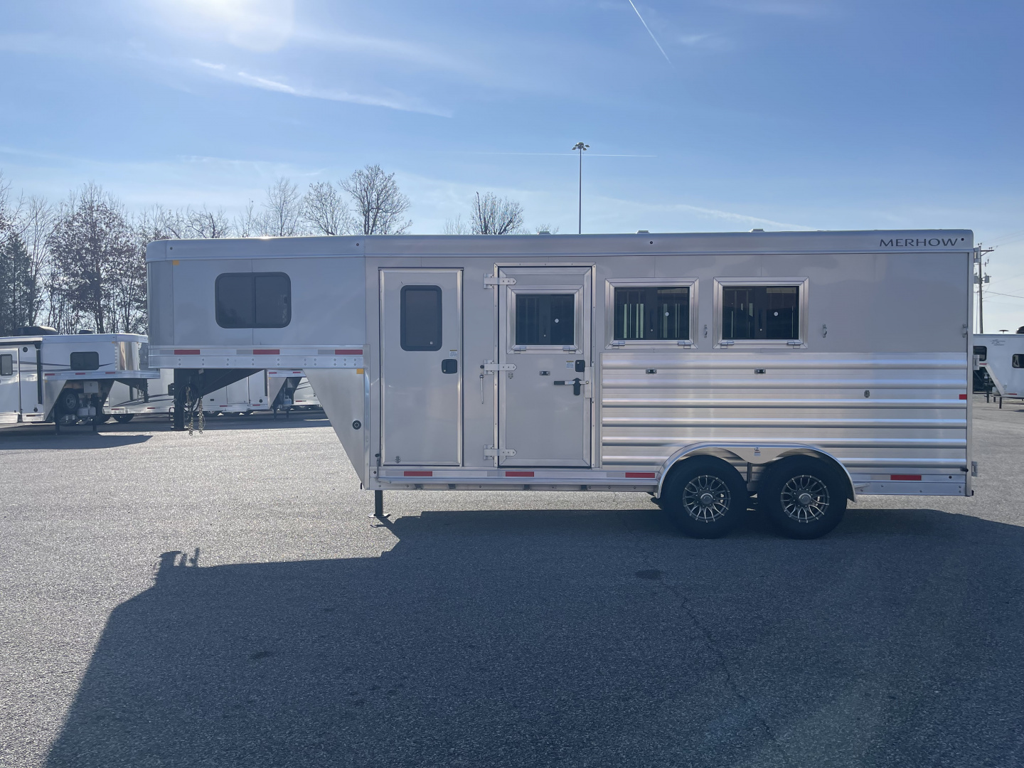 New 2026 Merhow Trailers Bronco 3H GN SL Horse Trailer