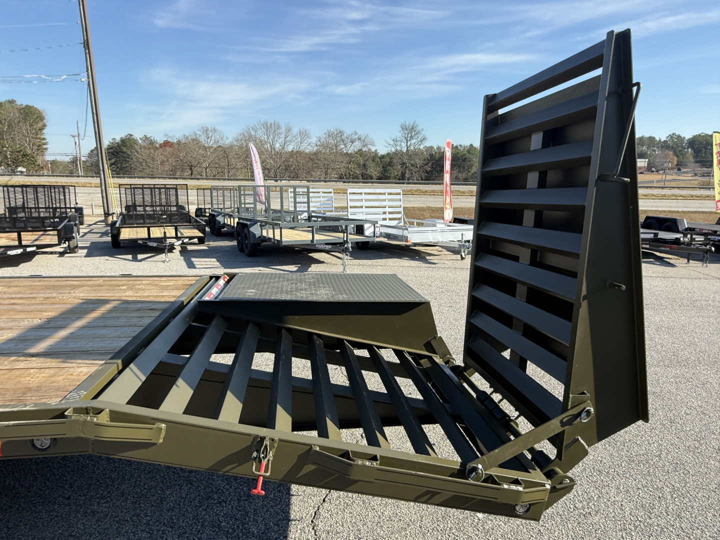 New 2026 DELUXE 25+5 20K GOOSENECK DECKOVER EQUIPMENT HAULER WITH MEGA RAMPS