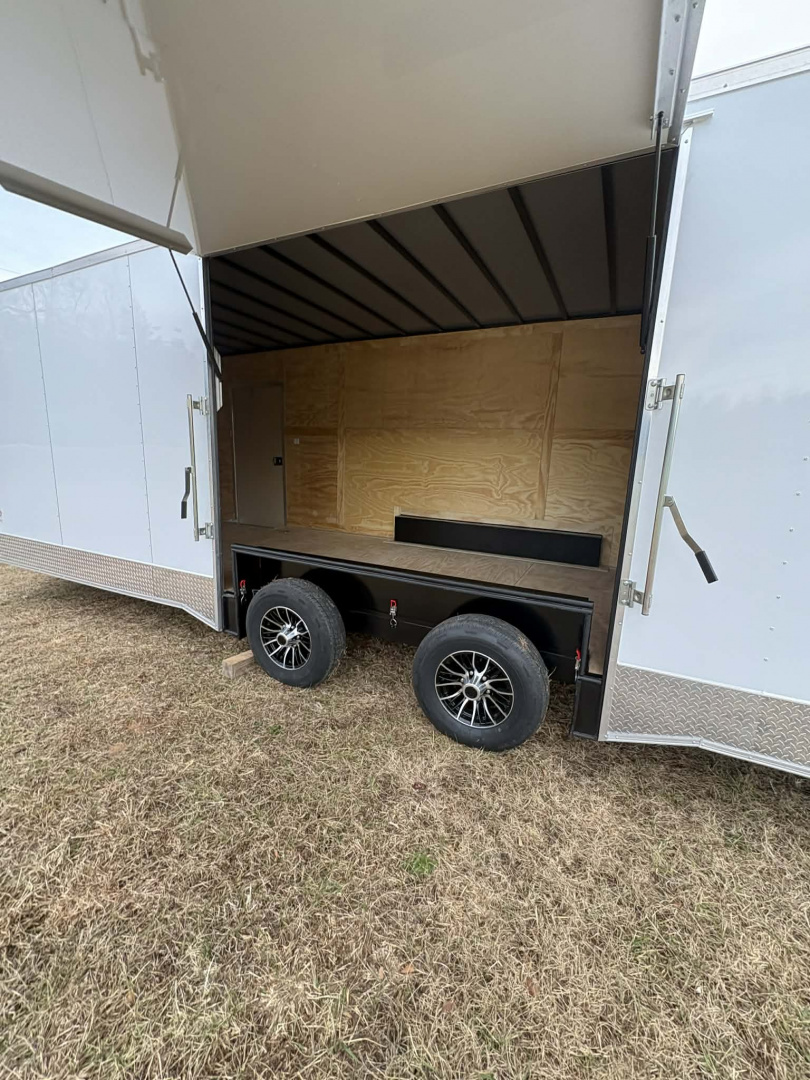 New 2026 Diamond Cargo 8.5X24TAWHT.GULLWING DOOR Car / Racing Trailer
