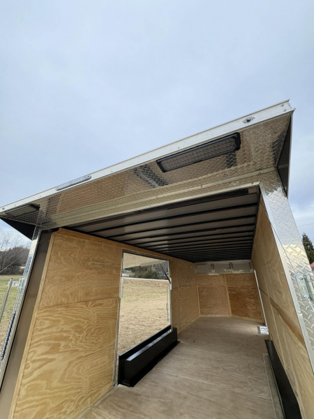 New 2026 Diamond Cargo 8.5X24TAWHT.GULLWING DOOR Car / Racing Trailer