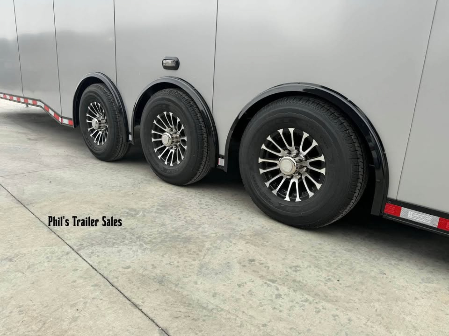 New ***PRI SHOW SPECIAL*** ONLY 1 AVAILABLE! 2026 Haulmark 8.5X34 RACE TRAILER EDGE PRO GLASS DOORS, MINI SPLIT, ELECTRIC AWNING, TONGUE BOX & MORE! Car / Racing Trailer