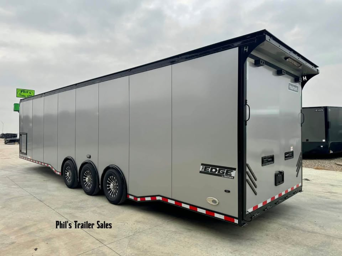 New ***PRI SHOW SPECIAL*** ONLY 1 AVAILABLE! 2026 Haulmark 8.5X34 RACE TRAILER EDGE PRO GLASS DOORS, MINI SPLIT, ELECTRIC AWNING, TONGUE BOX & MORE! Car / Racing Trailer