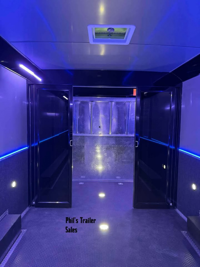 New ***PRI SHOW SPECIAL*** ONLY 1 AVAILABLE! 2026 Haulmark 8.5X34 RACE TRAILER EDGE PRO GLASS DOORS, MINI SPLIT, ELECTRIC AWNING, TONGUE BOX & MORE! Car / Racing Trailer