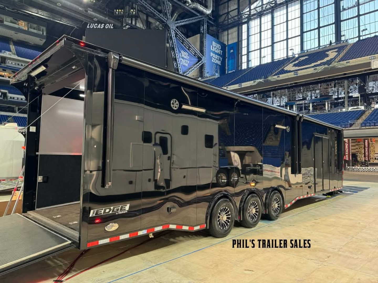 New ***PRI SHOW SPECIAL*** ONLY 1 AVAILABLE! *** 2026 Haulmark 8.5X44 EDGE PRO RACE TRAILER BATHROOM PACKAGE 2 ELECTRIC AWNINGS & AC!!! Car / Racing Trailer