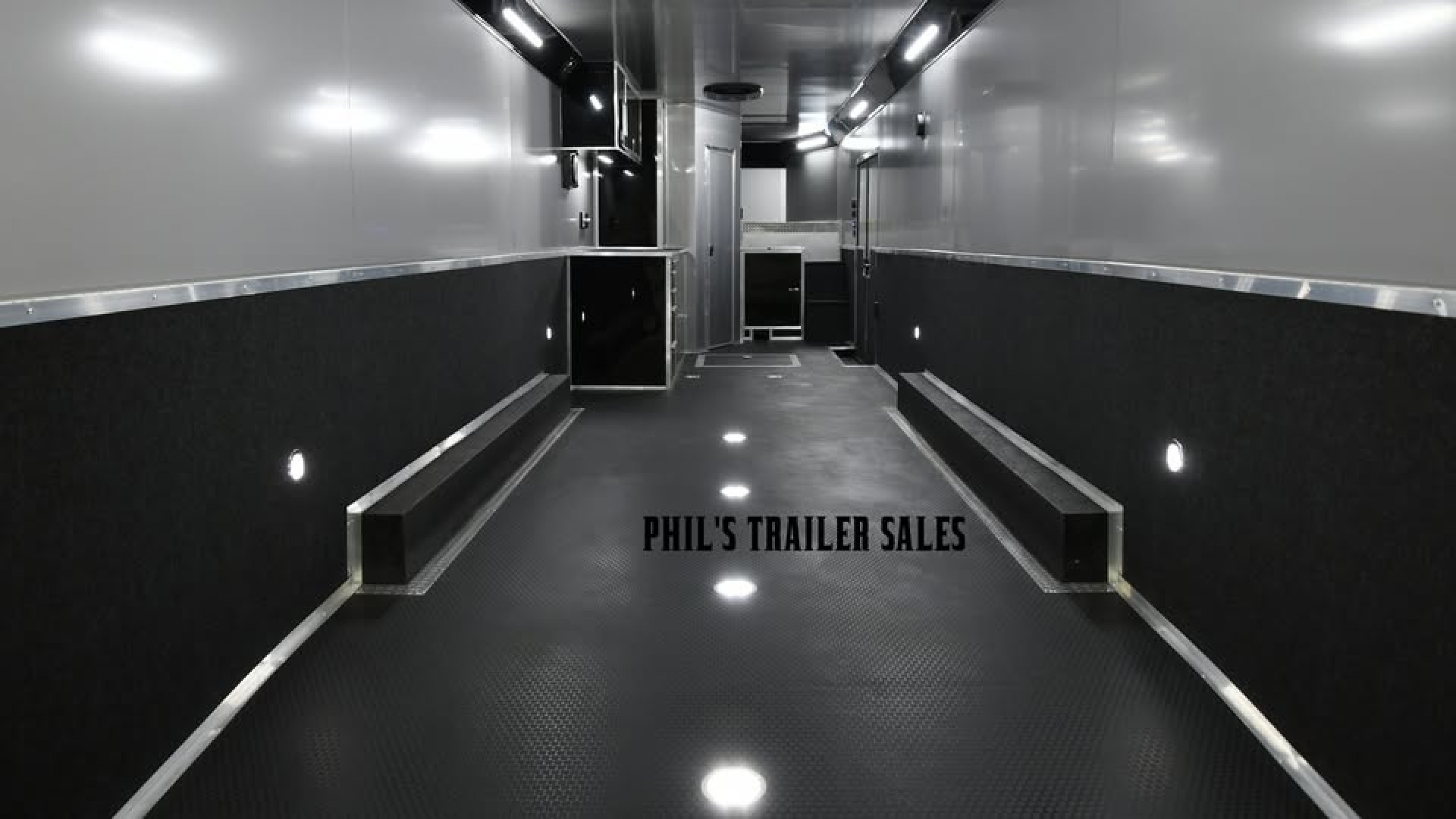 New ***PRI SHOW SPECIAL*** ONLY 1 AVAILABLE! *** 2026 Haulmark 8.5X44 EDGE PRO RACE TRAILER BATHROOM PACKAGE 2 ELECTRIC AWNINGS & AC!!! Car / Racing Trailer