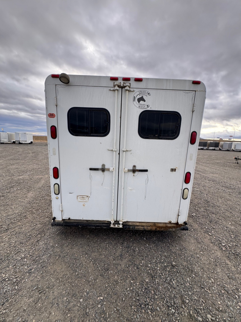 Used 2002 Trails West 2H GN Horse Trailer