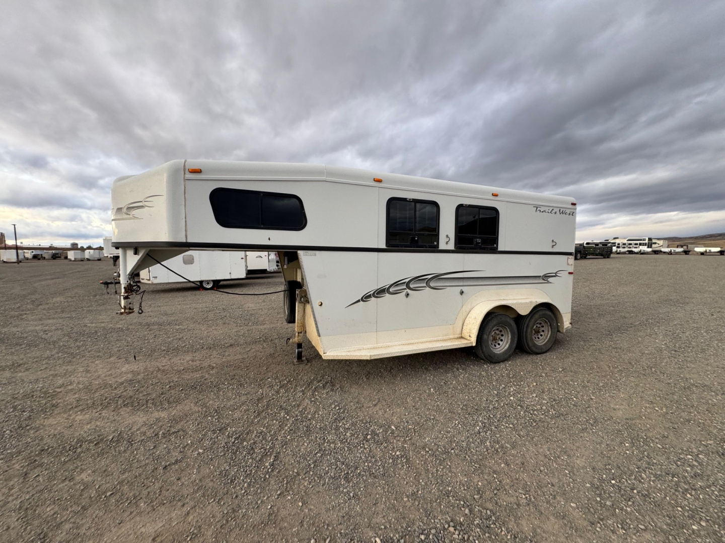 Used 2002 Trails West 2H GN Horse Trailer