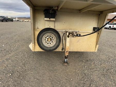 Used 2002 Trails West 2H GN Horse Trailer