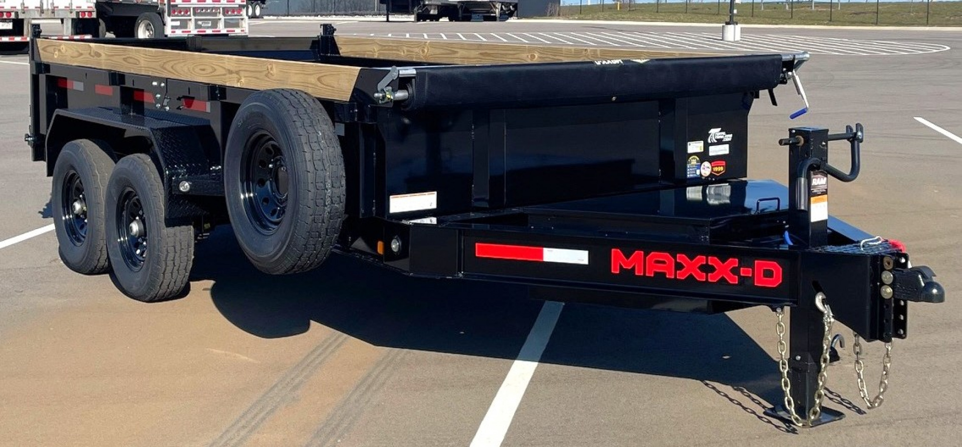 New MAXX-D DKX 14' Scissor Hoist Dump Trailer 14,000 GVWR, 10 Gauge, 24" Sides, Black, Spare, Ramps