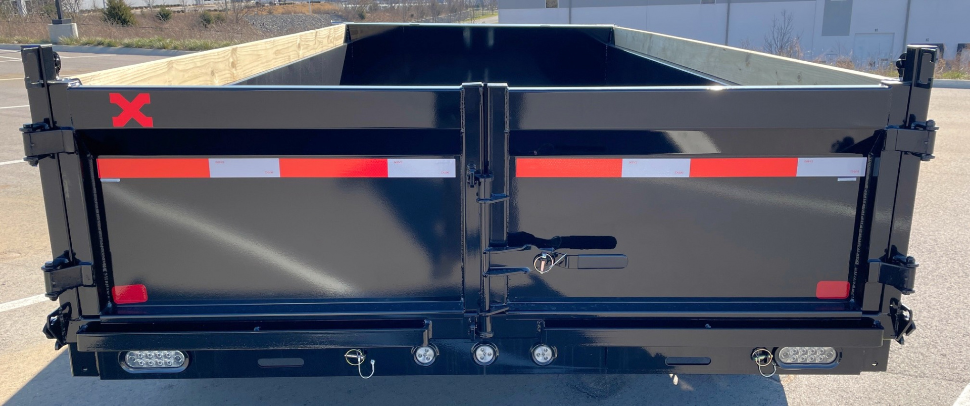 New MAXX-D DKX 14' Scissor Hoist Dump Trailer 14,000 GVWR, 10 Gauge, 24" Sides, Black, Spare, Ramps