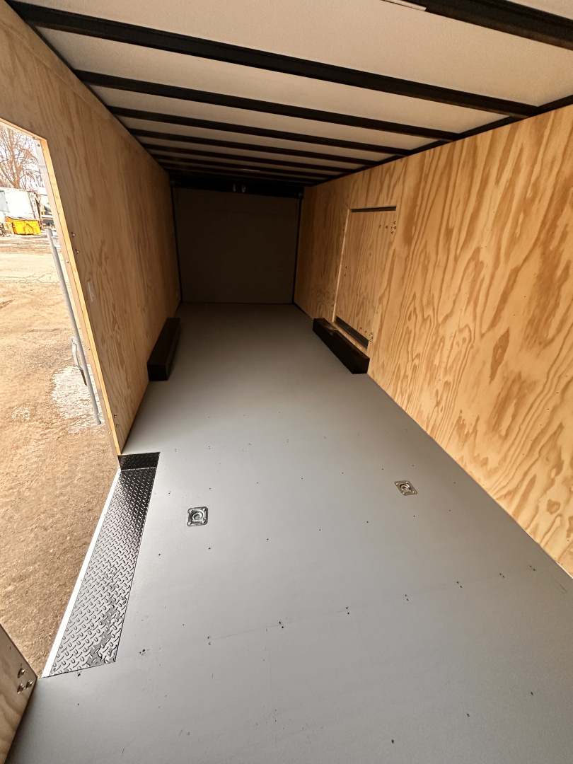 New 2026 8.5x24 Enclosed trailer 10k gvw