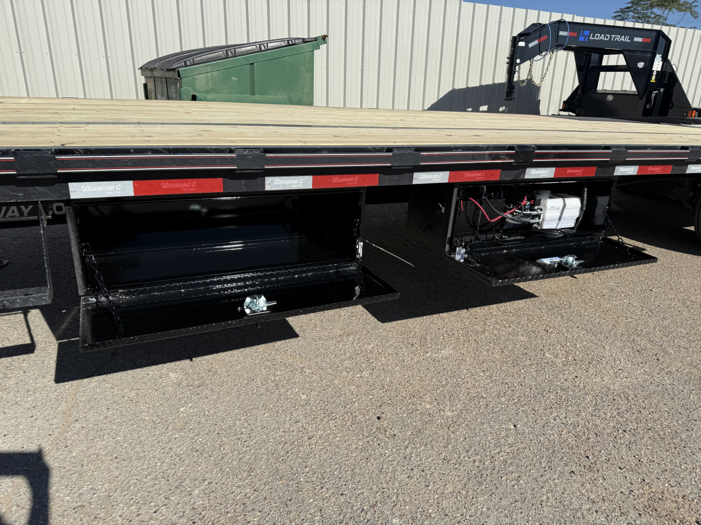 New 2026 Diamond C Trailers FMAX210 102X32 HYD Gooseneck Bodies