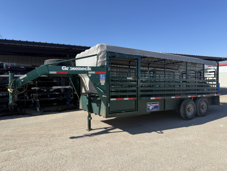 Used 2022 Gooseneck Trailer MFG 6'8 X20' Stock / Stock Combo Trailer