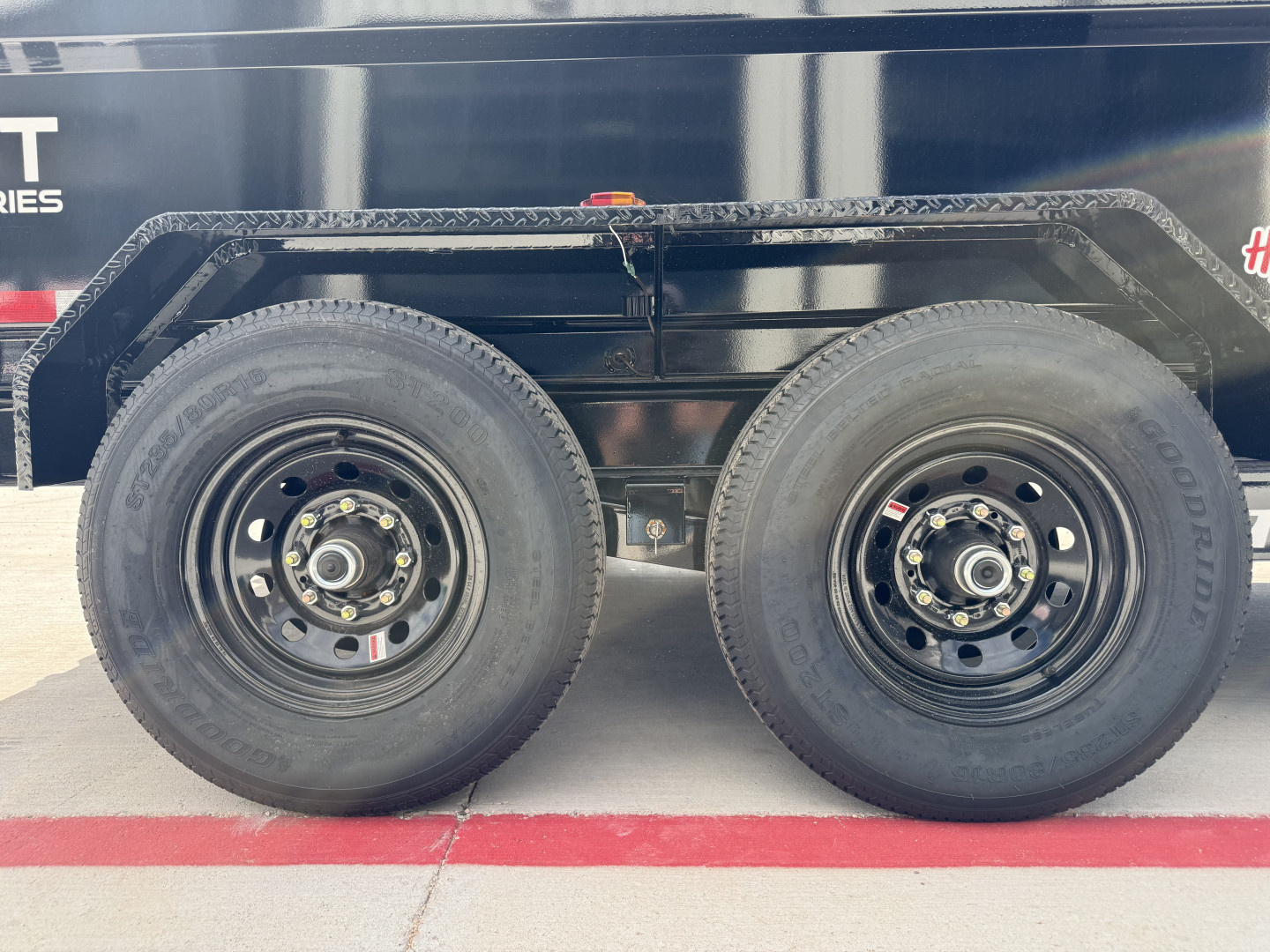 New 2026 PJ 83"x14' BP Tandem Axle Dump w/ 48" Sides – D7