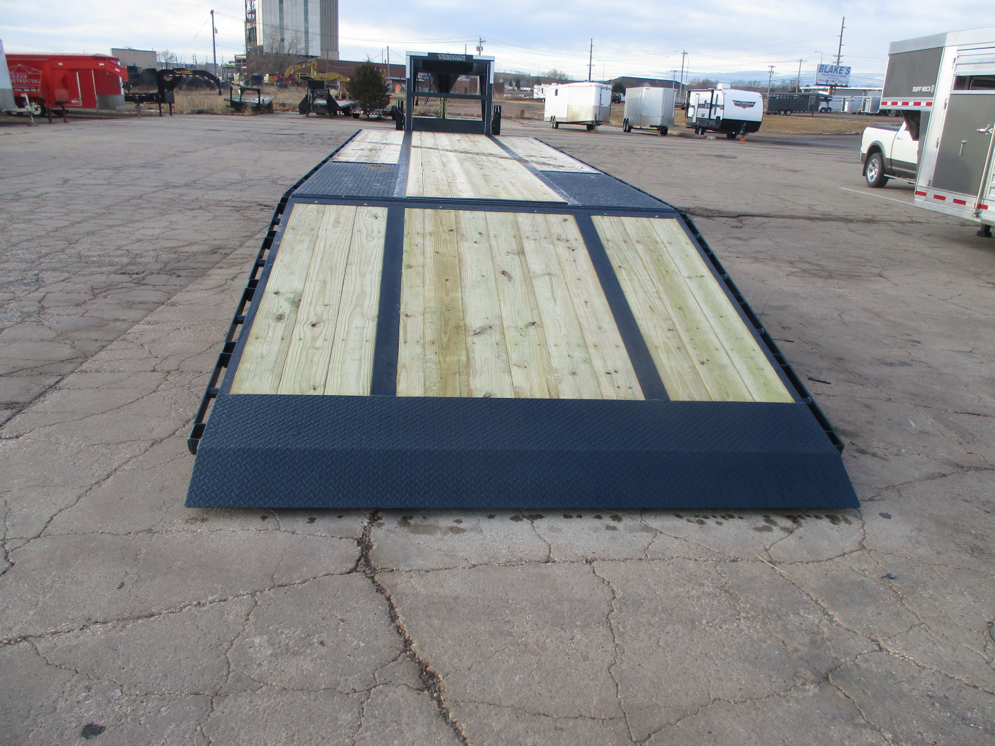 New 2026 Titan Trailer Flatbed Flatbed Trailer 8'6 X 33