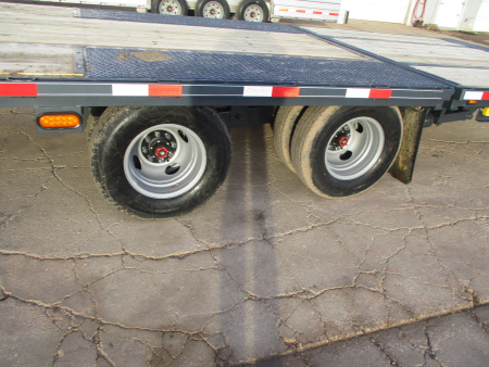 New 2026 Titan Trailer Flatbed Flatbed Trailer 8'6 X 33