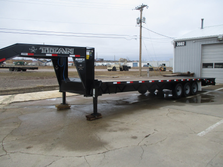 New 2025 Titan Trailer Flatbed Flatbed Trailer 8'6 X30