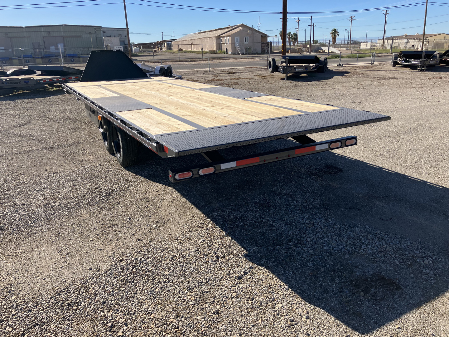 New 2026 Diamond C Trailers DET 207 24 X 102 Deckover Trailer