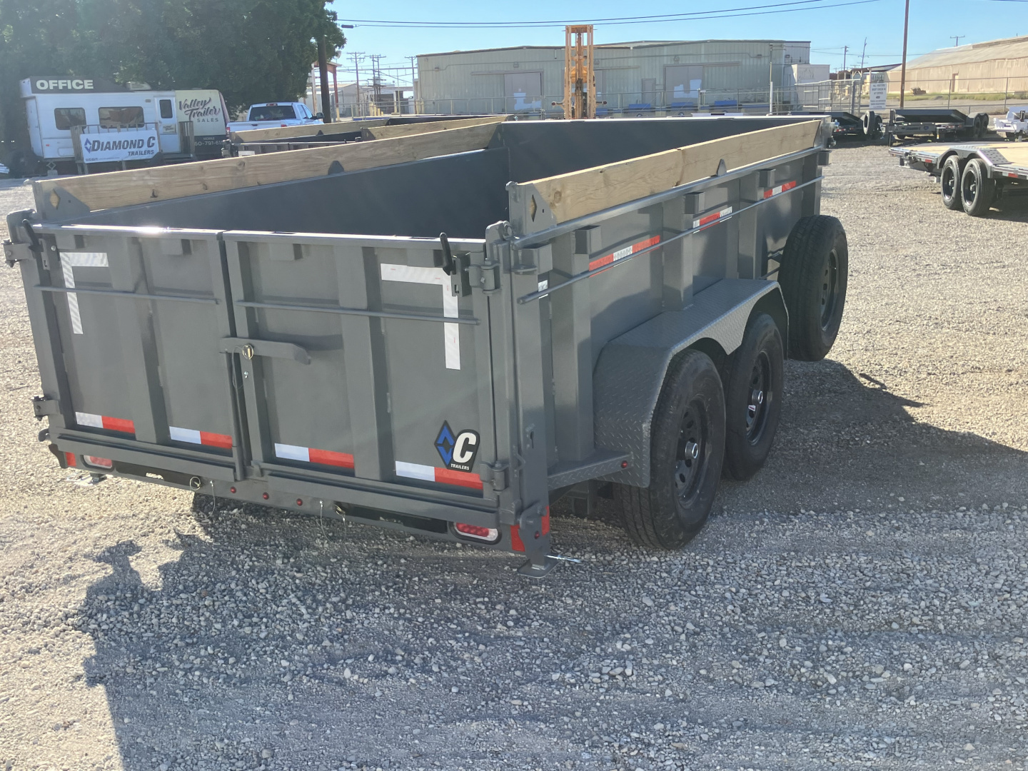 New 2026 Diamond C Trailers MDT 12X77X32 Dump Trailer