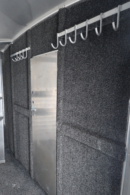 Used 2002 4-Star Trailers 2 Horse GN Trailer