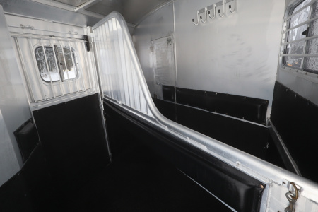 Used 2002 4-Star Trailers 2 Horse GN Trailer