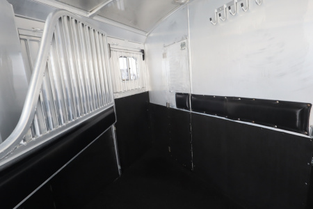 Used 2002 4-Star Trailers 2 Horse GN Trailer