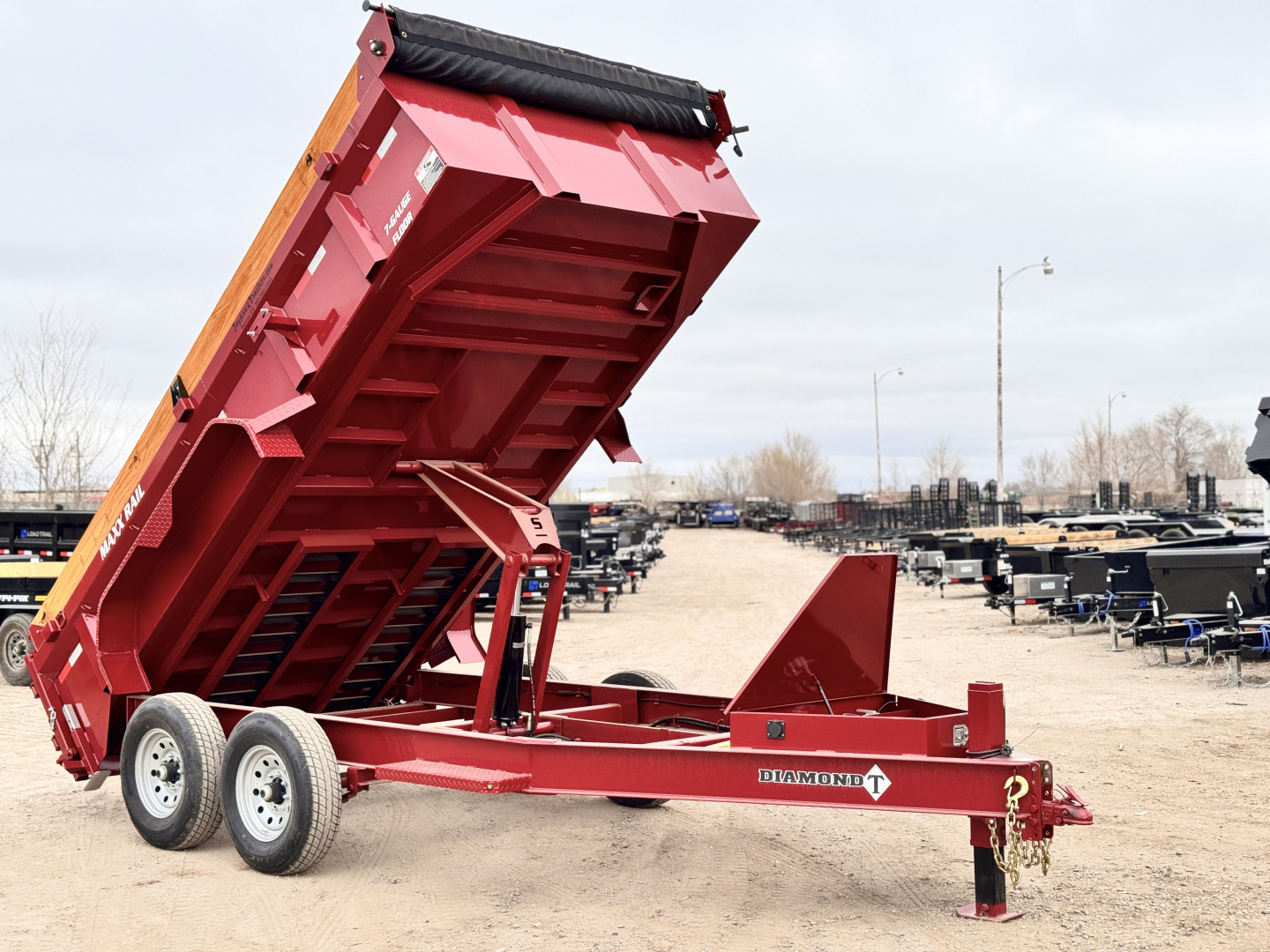 New 2026 Diamond T 7-14 Dump W/ 7 Gauge Floor/Wall 7K Axles