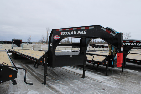 New 2026 PJ Trailers 40' MR GN 15K GVWR Equipment Trailer