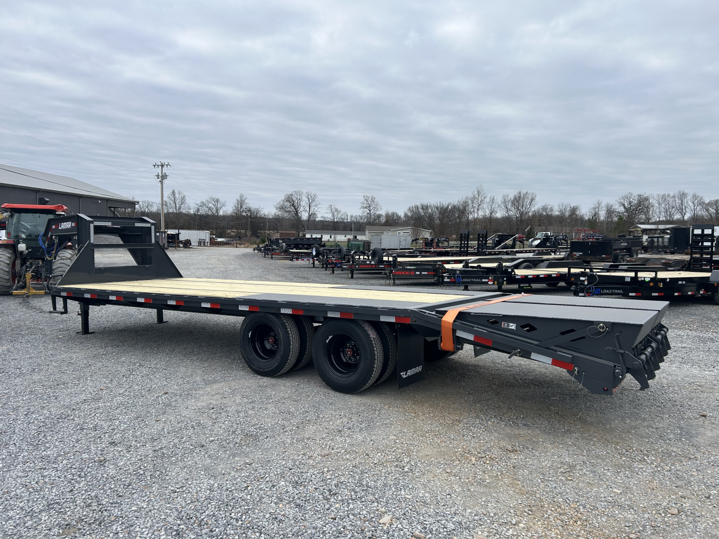 New 2026 Lamar Gooseneck Trailer | 102" x 25' | 22K GVWR