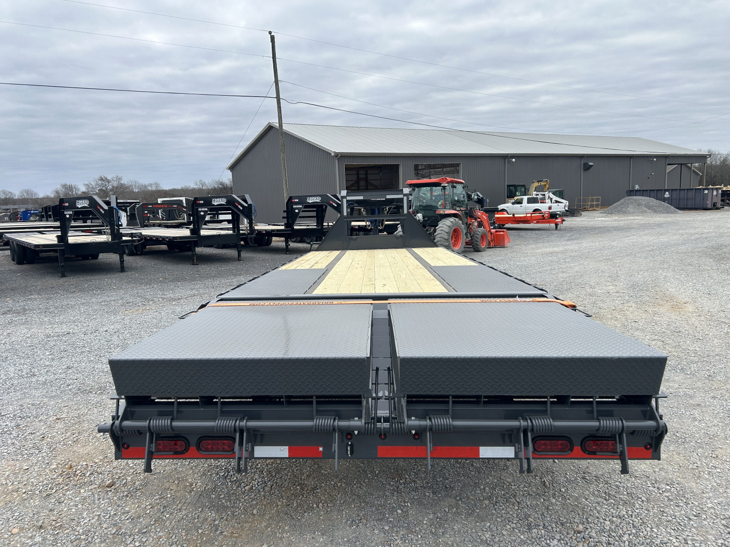 New 2026 Lamar Gooseneck Trailer | 102" x 25' | 22K GVWR