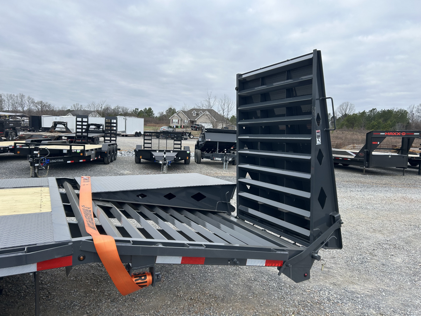 New 2026 Lamar Gooseneck Trailer | 102" x 25' | 22K GVWR