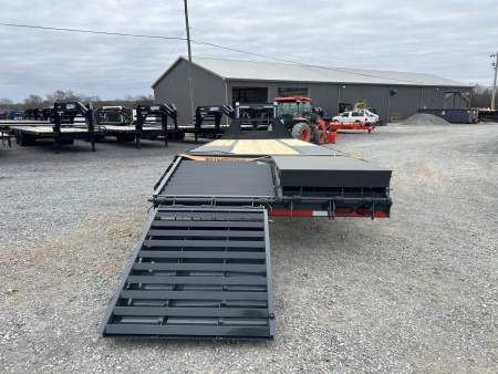 New 2026 Lamar Gooseneck Trailer | 102" x 25' | 22K GVWR