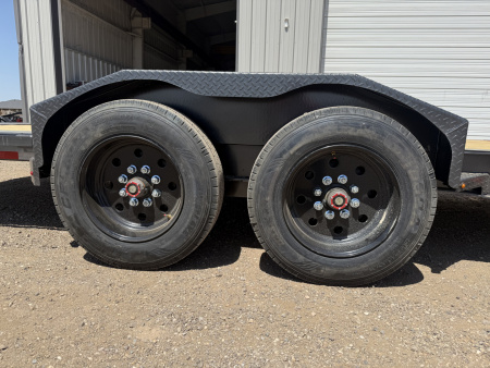 New 2026 Diamond C 80"x22' BP Hydraulically Dampened Tilt - HDT208 Pacesetter Edition