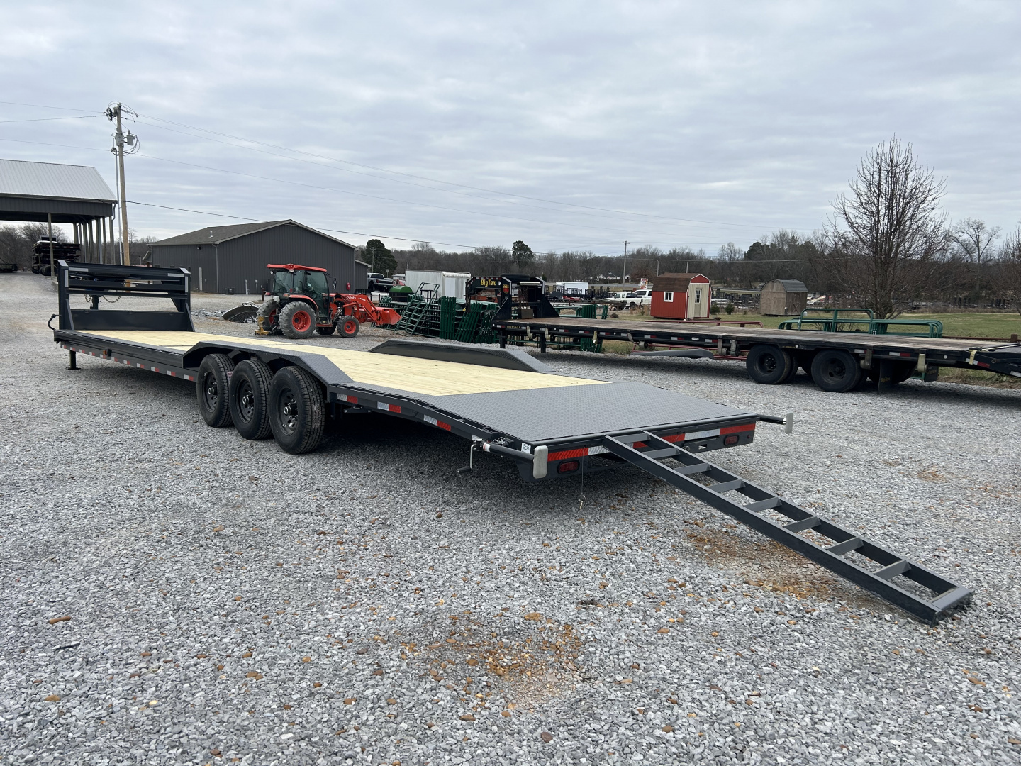 New 2026 Lamar Gooseneck Trailer | 102" x 40' 21K GVWR