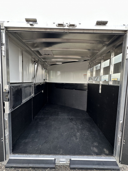 Used 2021 Sundowner Super Sport 2H BP Horse Trailer