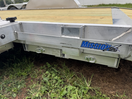 New 2026 Mission MOCH8X18W 10K 18 Foot Wood Deck Car Hauler 10000 LB GVW