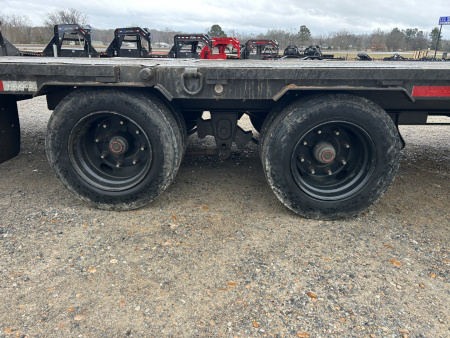 Used 2022 MAXXD 36' x 102" 30k Hyd Dove Gooseneck Trailer