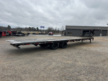 Used 2022 MAXXD 36' x 102" 30k Hyd Dove Gooseneck Trailer
