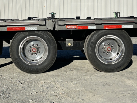 New 2026 Diamond C FMAX212 GOOSENECK TRAILER HYDRO DOVE & JACKS 17.5 ALUMINUM OUTER RIMS WIRELESS REMOTE