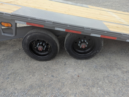 New 2026 Diamond C Trailers 26' Diamond C DET Deckover Tilt Trailer